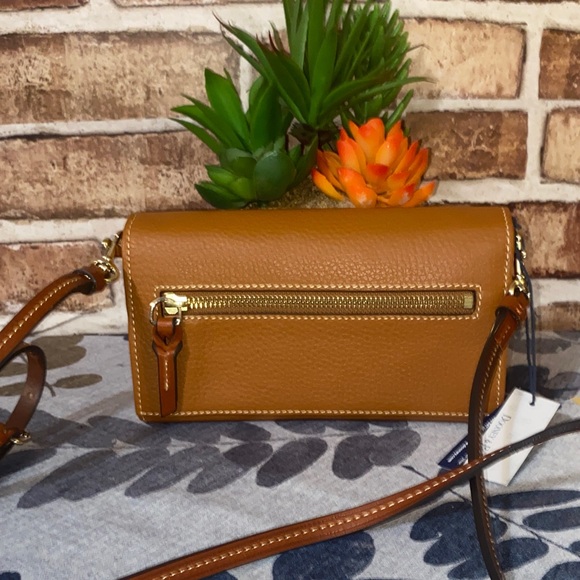 Dooney & Bourke Carmel Clutch Crossbody - Picture 2 of 6